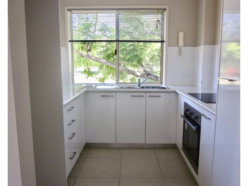 12/62-66 Sarawak Avenue, Palm Beach QLD 4221