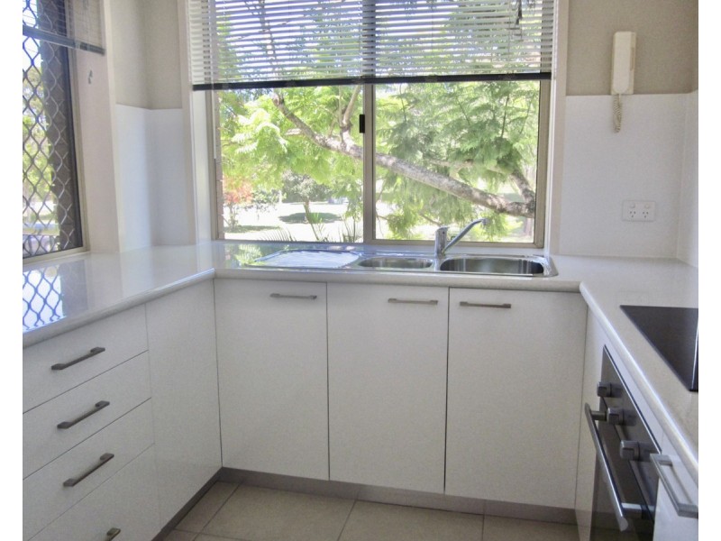 12/62-66 Sarawak Avenue, Palm Beach QLD 4221