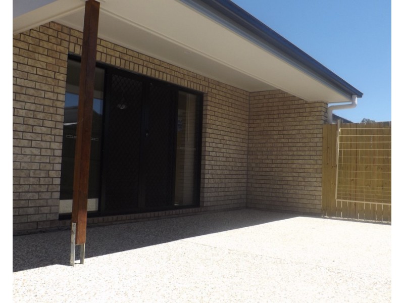 1/8 Melville Drive, Brassall QLD 4305