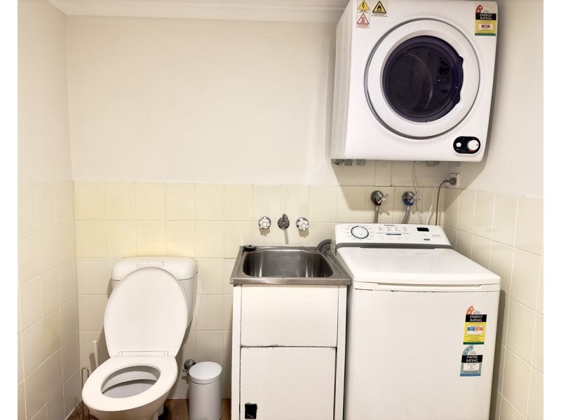 17/42 Beach Parade, Surfers Paradise QLD 4217