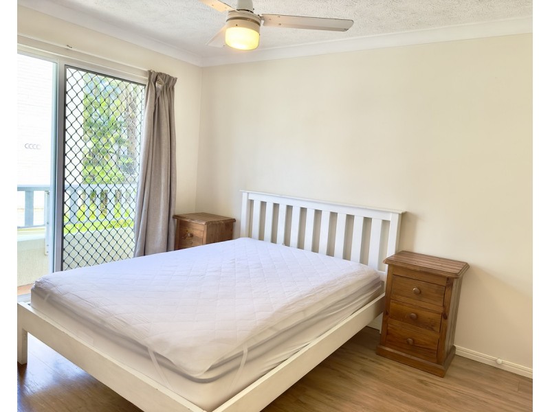 17/42 Beach Parade, Surfers Paradise QLD 4217