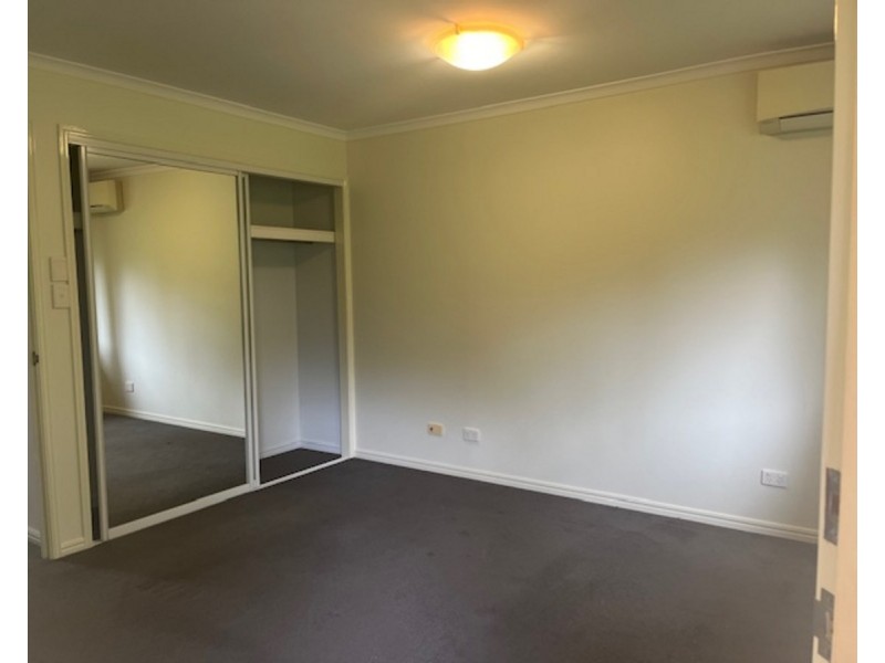 52/18 Tallebudgera Creek Road, Burleigh Heads QLD 4220