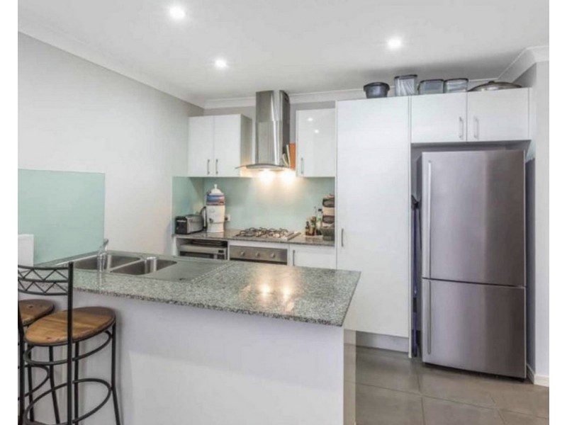 1&2/72-74 Koala Drive, Morayfield QLD 4506