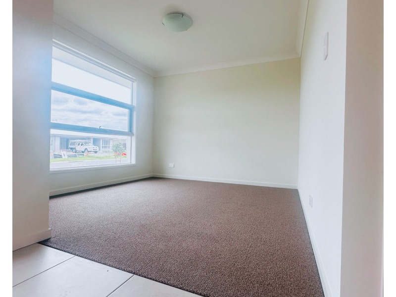 48 tahoe Street, Logan Reserve QLD 4133