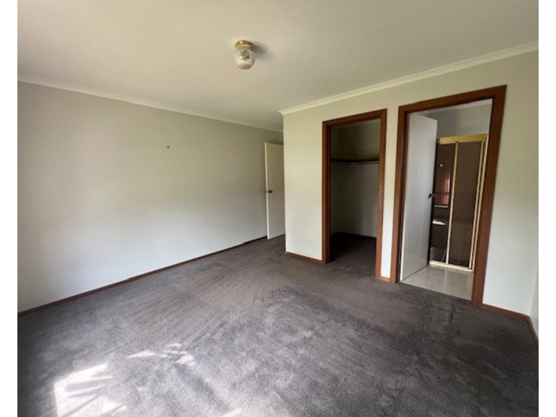 12 Ward Court, Altona Meadows VIC 3028