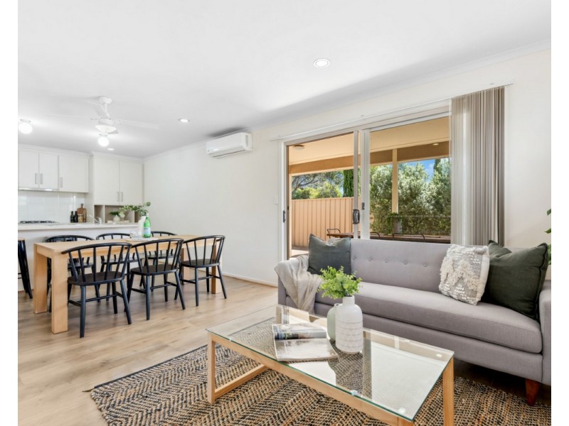 6 Glades Walk, Smithfield Plains SA 5114