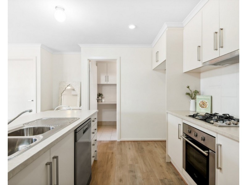 6 Glades Walk, Smithfield Plains SA 5114
