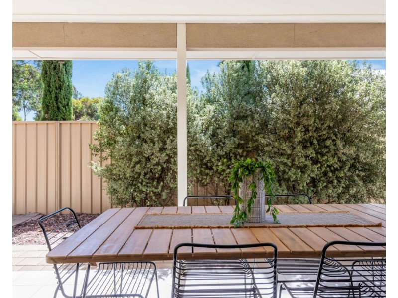 6 Glades Walk, Smithfield Plains SA 5114