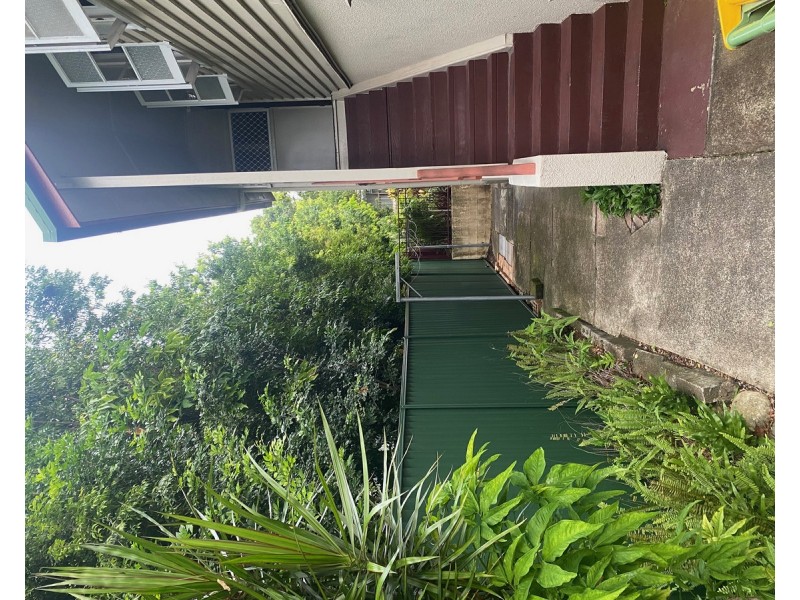 1/8 Clark Street, Biggera Waters QLD 4216