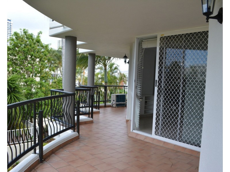 31/41A Broadwater Street, Runaway Bay QLD 4216