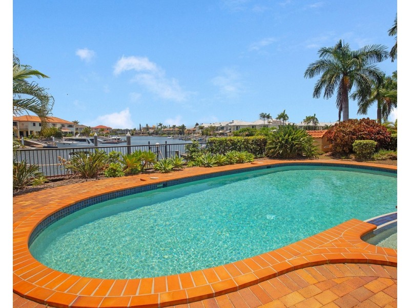 31/41A Broadwater Street, Runaway Bay QLD 4216