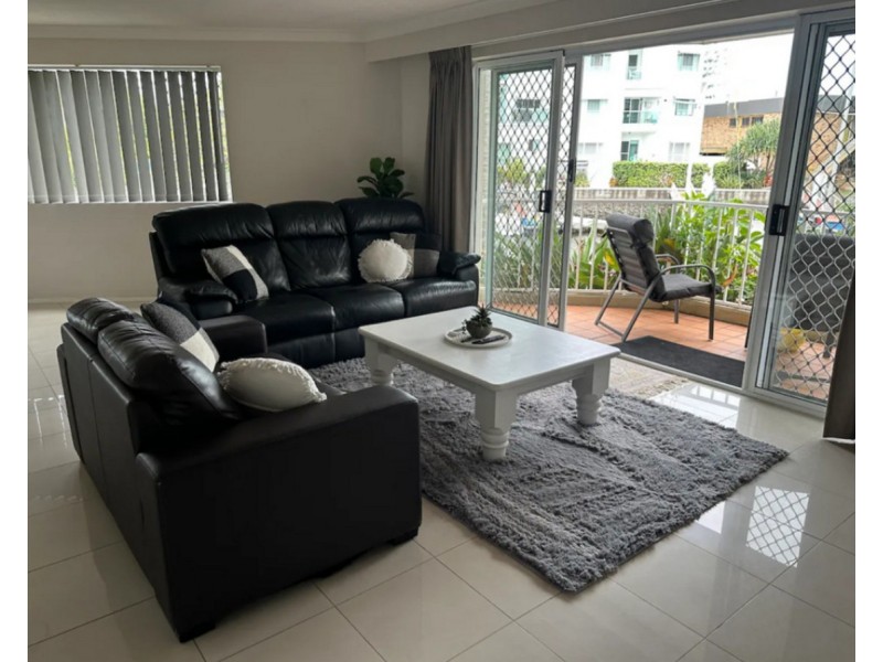 17/37 Bayview Street, Runaway Bay QLD 4216