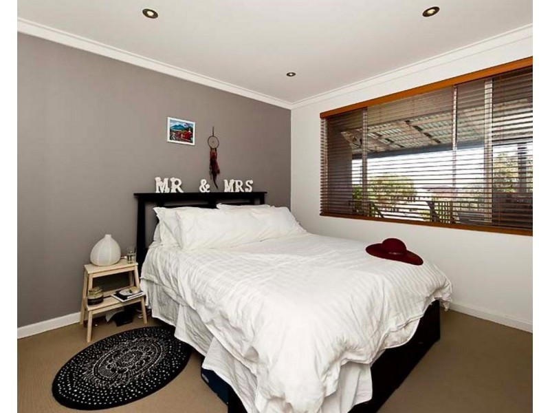 6/6 Ozone Parade, Trigg WA 6029
