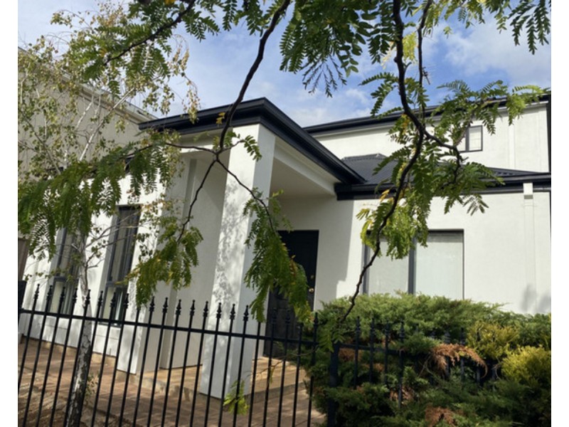 1 Charles Loader Drive, Mile End SA 5031
