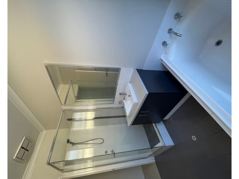 8 Kennerton Avenue, Landsdale WA 6065