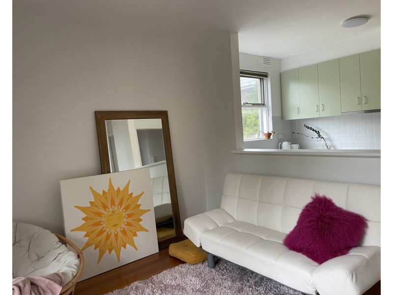 4/2 Robe Street, St Kilda VIC 3182