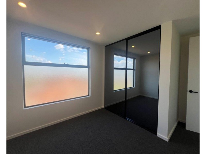 3/57 Station Road, Oak Park VIC 3046