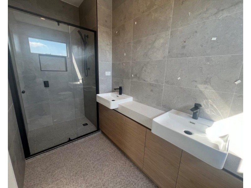 1/57 Station Road, Oak Park VIC 3046