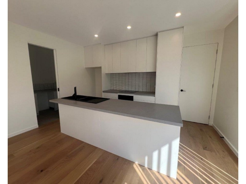 1/57 Station Road, Oak Park VIC 3046