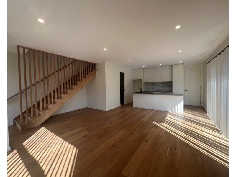 1/57 Station Road, Oak Park VIC 3046