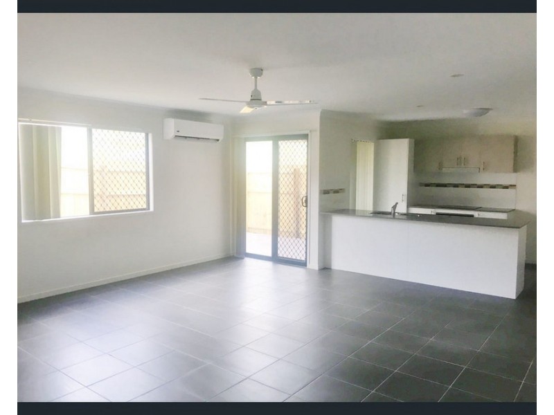 1/10 Lane Court, Mount Warren Park QLD 4207