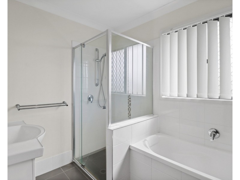 1/10 Lane Court, Mount Warren Park QLD 4207