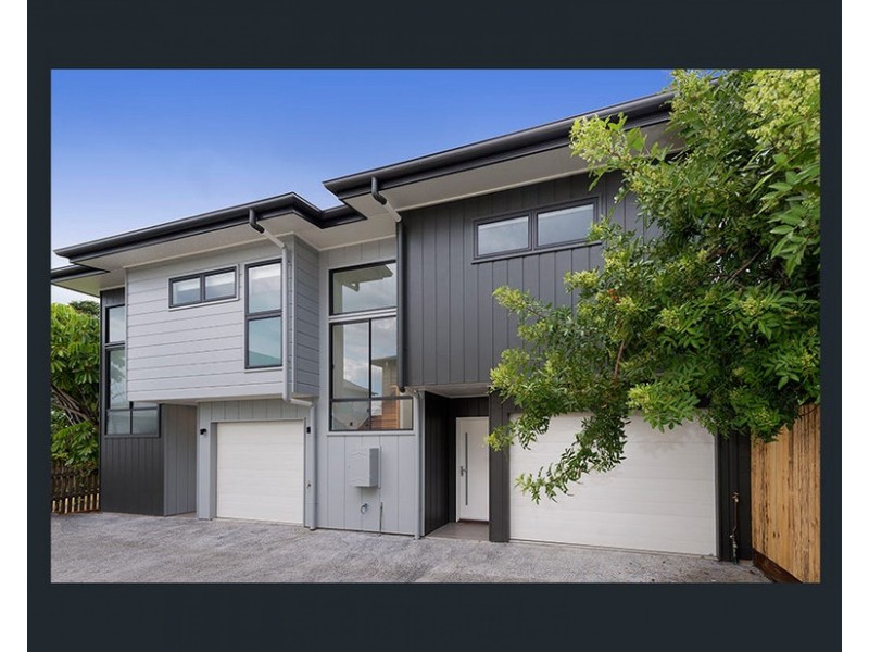 25A Tenth Avenue, Coorparoo QLD 4151