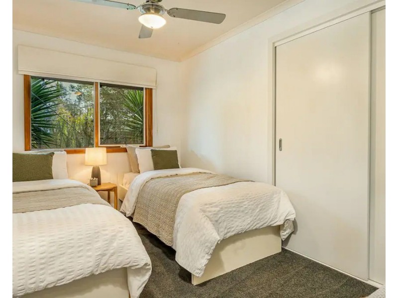 2 Galleon Crescent, Sunset Strip VIC 3922