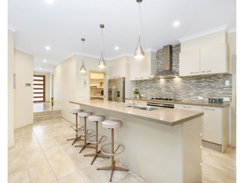 53 Grantham Drive, Highton VIC 3216