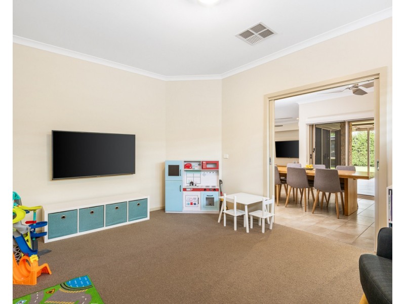 53 Grantham Drive, Highton VIC 3216