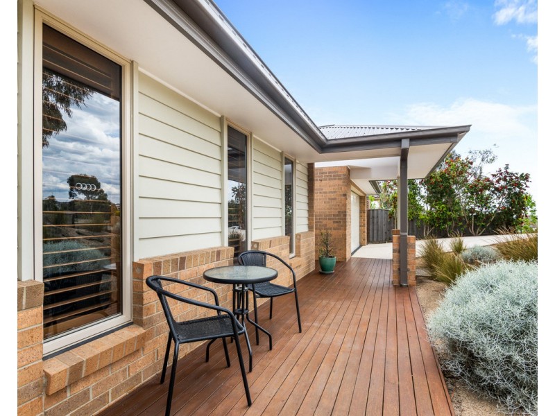 53 Grantham Drive, Highton VIC 3216
