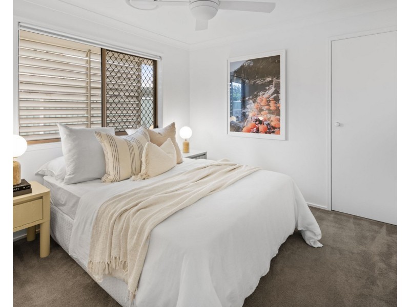 16 Ridgewood Court, Burleigh Waters QLD 4220