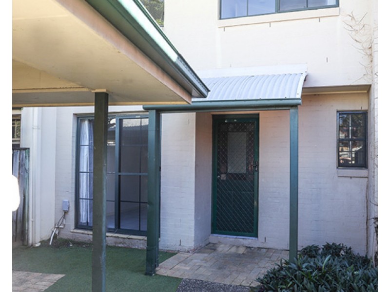 25/18 Tallebudgera Creek Road, Burleigh Heads QLD 4220