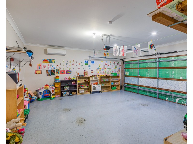 62 Marcus Drive, Regents Park QLD 4118