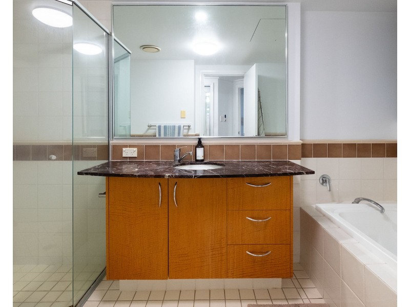 102/49A Newstead Terrace, Newstead QLD 4006