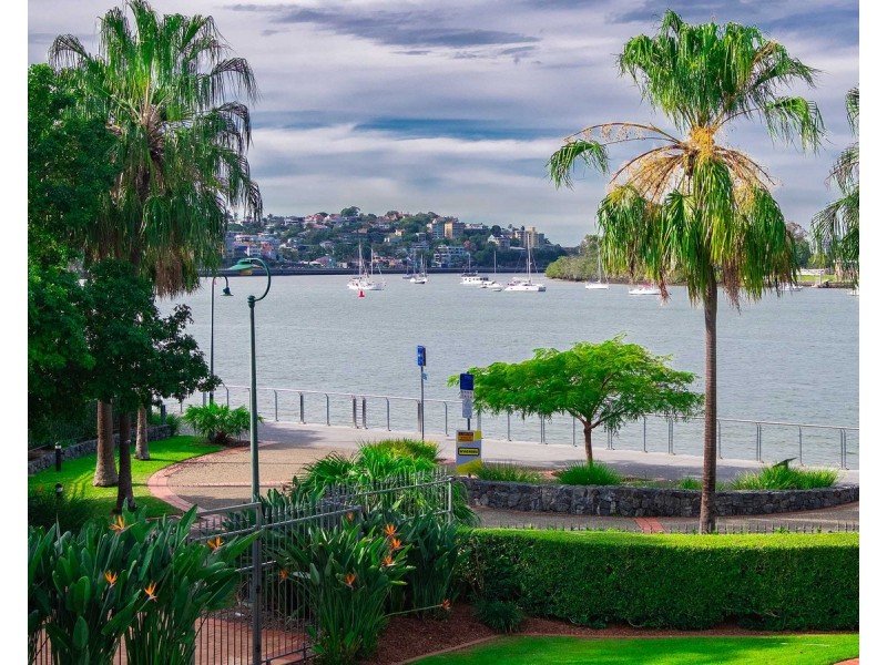 102/49A Newstead Terrace, Newstead QLD 4006