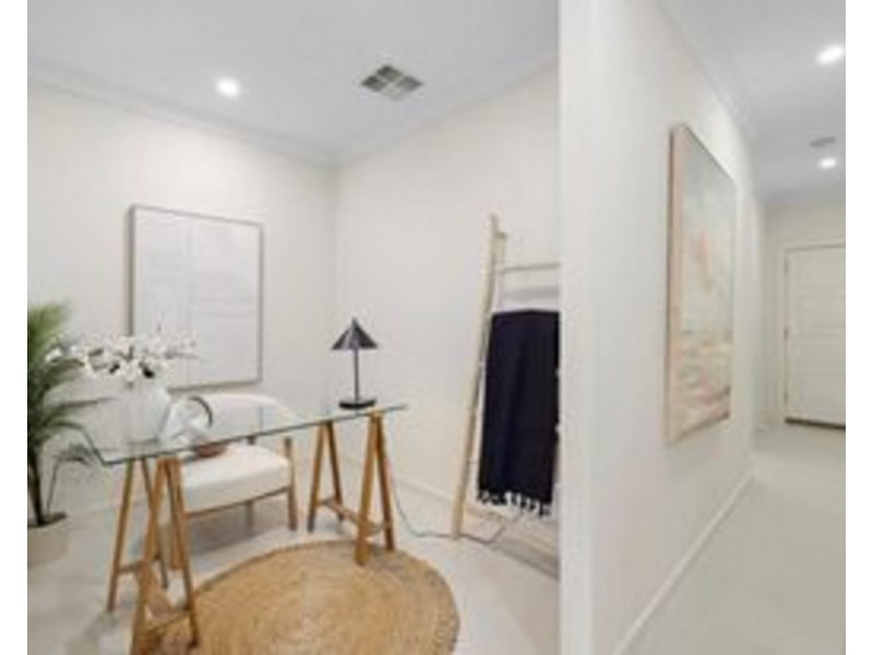 10 Glenton Street, Campbelltown SA 5074