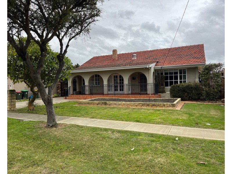 14 Delphine Avenue, Dianella WA 6059