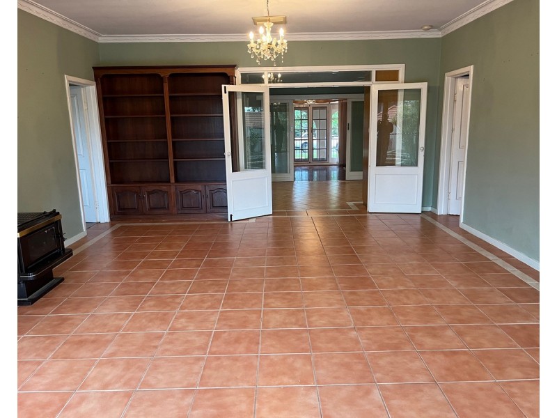 14 Delphine Avenue, Dianella WA 6059