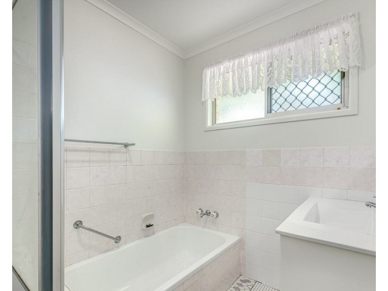 2/20 Doggett Drive, Miami QLD 4220