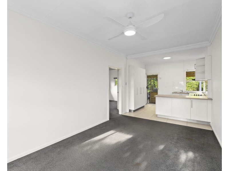 1/1989 Gold Coast Highway, Miami QLD 4220