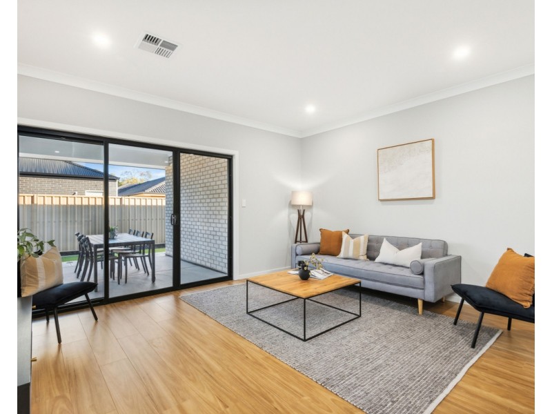 8 Scarlet Avenue, Munno Para SA 5115