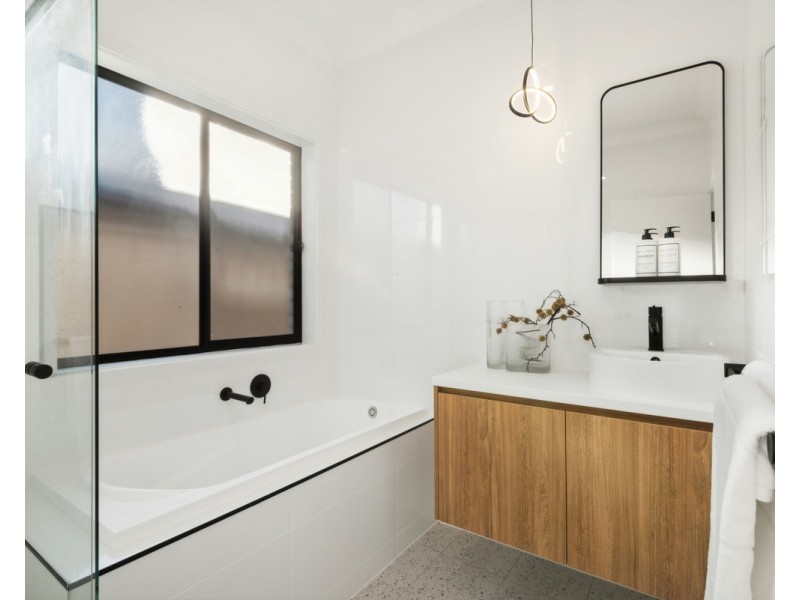 8 Scarlet Avenue, Munno Para SA 5115