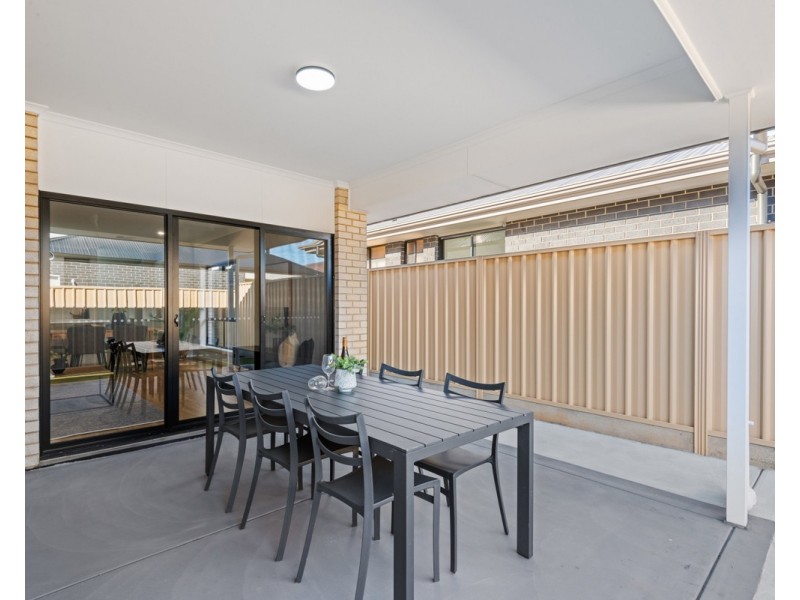8 Scarlet Avenue, Munno Para SA 5115
