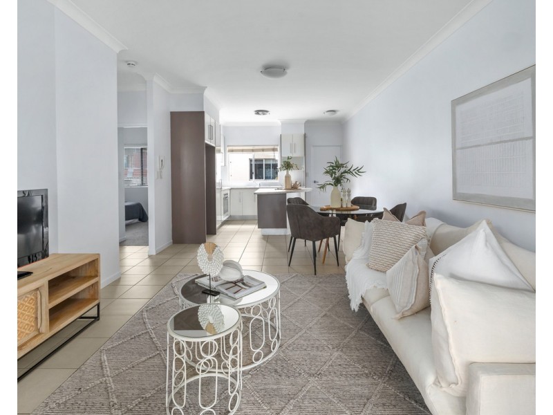 3/298 cavendish Road, Coorparoo QLD 4151