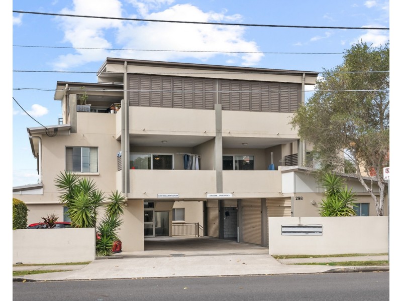 3/298 cavendish Road, Coorparoo QLD 4151
