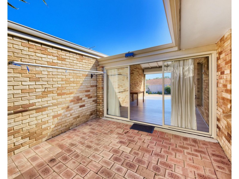 1/71 Colin Road, Scarborough WA 6019