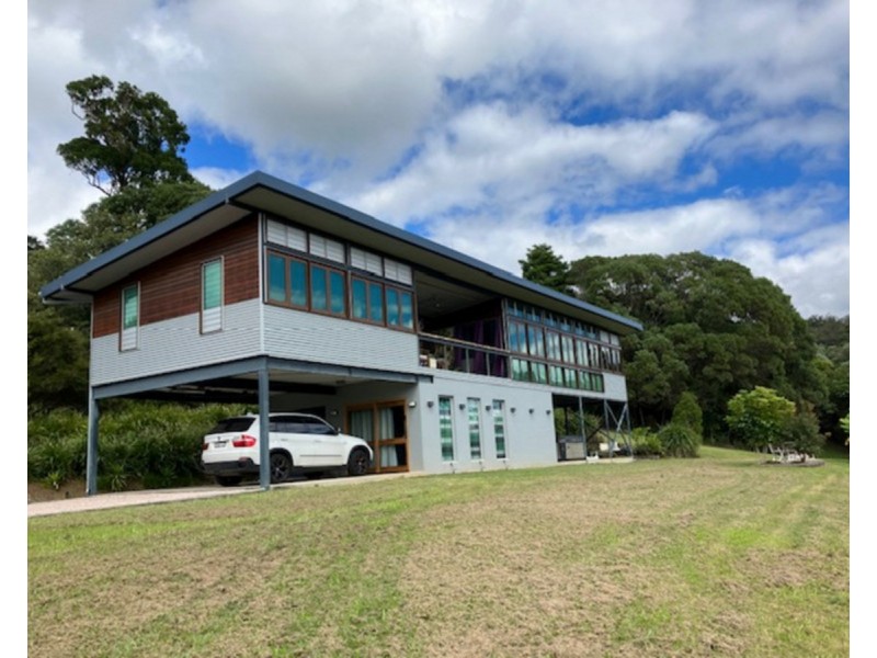 8 wattle Close, Kuranda QLD 4881