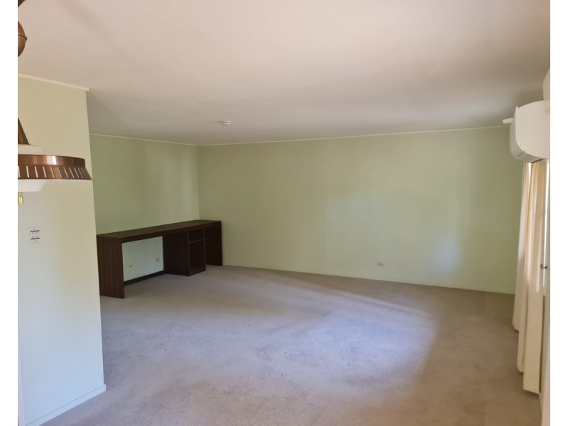 63 Kintyre Street, Brookfield QLD 4069