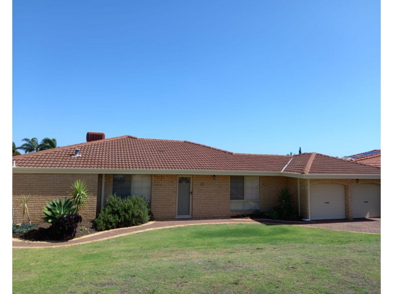27 Acheson Crescent, Woodvale WA 6026